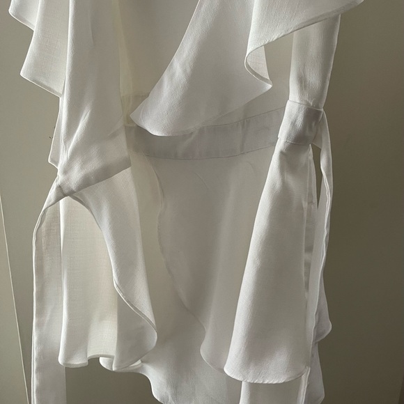 Pink Lily Ivory Ruffled Romper Size Medium - Picture 2 of 10